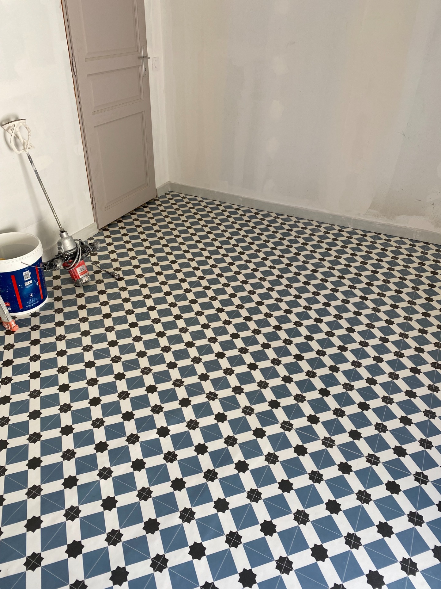 pose d'un sol p.v.c souple