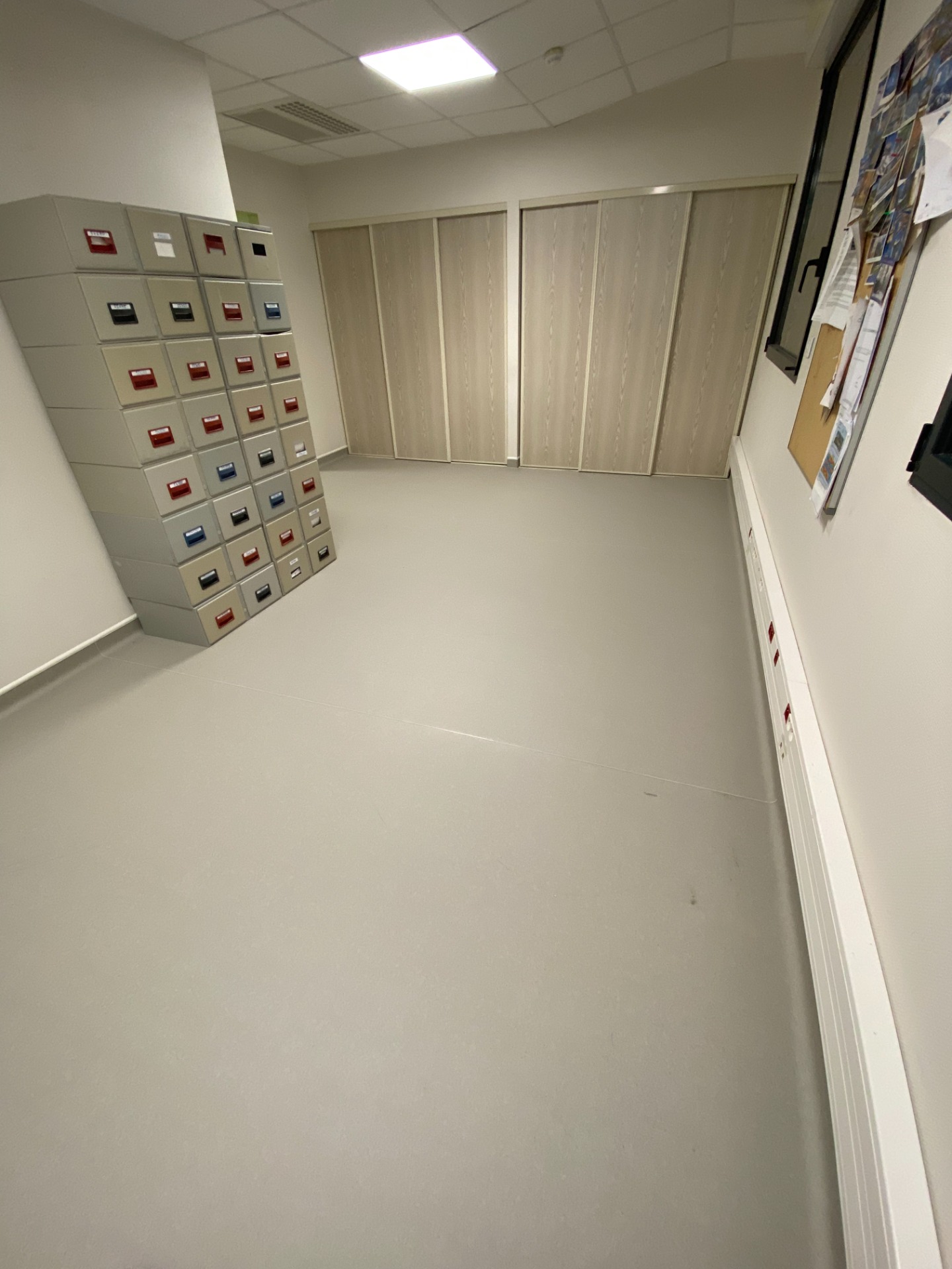 pose de sol PVC a l'hopital de beziers